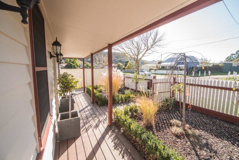 Sovereign Hideaway - Newcastle Accommodation 3