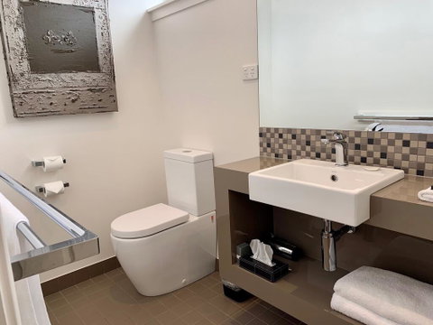 Sovereign Park Motor Inn - Newcastle Accommodation 3