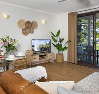 St Tropez Beachside Luxe - Newcastle Accommodation