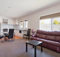 Stenmark 5/3 Poley Cow Lane - Newcastle Accommodation