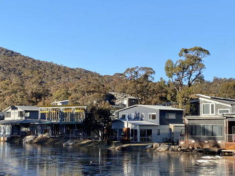 Stillwater Chalet A- Lake Crackenback - Newcastle Accommodation 1