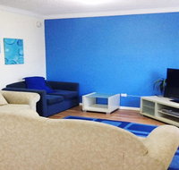 Sting Dream - walking distance to the beach - Newcastle Accommodation
