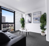 Stylish and Spacious Apt with Double living room - Newcastle Accommodation
