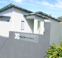 Stylish Holiday Unit - Newcastle Accommodation