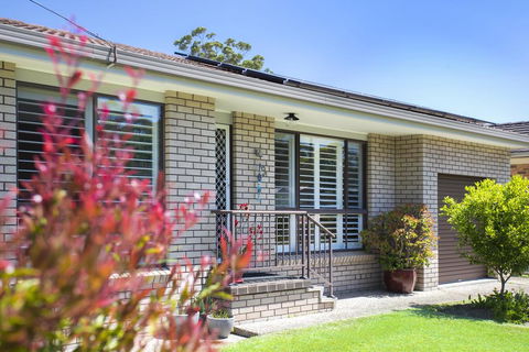 Summer Haven - Newcastle Accommodation 1