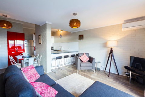 Summit 11 - Fabulous Views And Location - Newcastle Accommodation 1