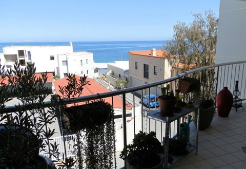 Sun, Sand, Sea And Salty Kisses Cottesloe Beach House - Newcastle Accommodation 0