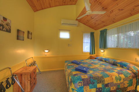 Sunlover Lodge - Newcastle Accommodation 1