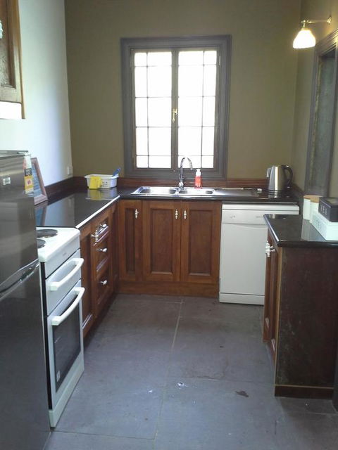 Sunset Cottages - New Castle Tourism 3