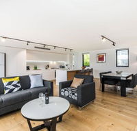 Sydney Townhouse with Parking and Deck - Newcastle Accommodation