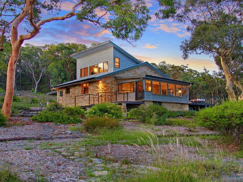 Sydney View - 70km From Sydney, 1000km From Care! - New Castle Tourism 0