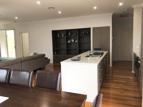 Taboga, 3 Bedroom, 3 Bathroom Villia - Newcastle Accommodation 3