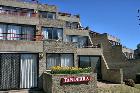 Tanderra 16/28 Park Road - Newcastle Accommodation 0