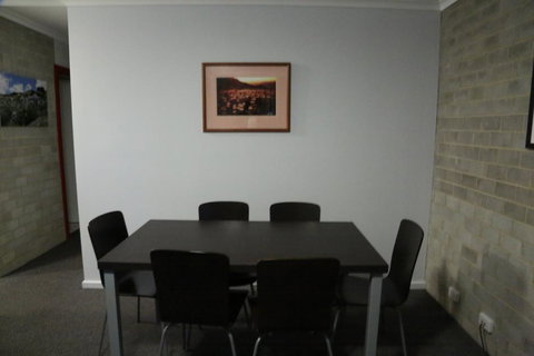 Tanderra 4 - Newcastle Accommodation 2