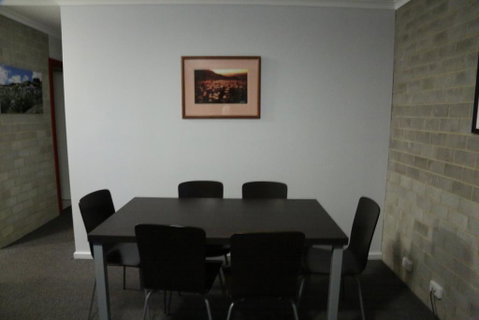 Tanderra 4 - Newcastle Accommodation 2