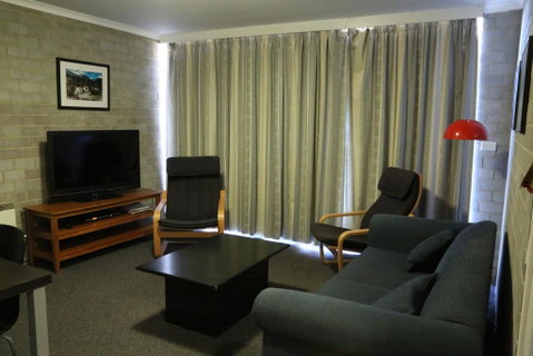 Tanderra 4 - Newcastle Accommodation 3
