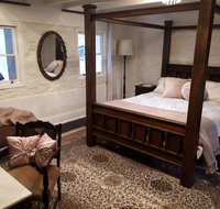 Tanilba House - Newcastle Accommodation
