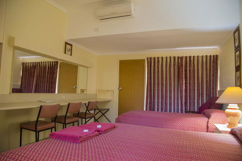 Tarra Motel - New Castle Tourism 3