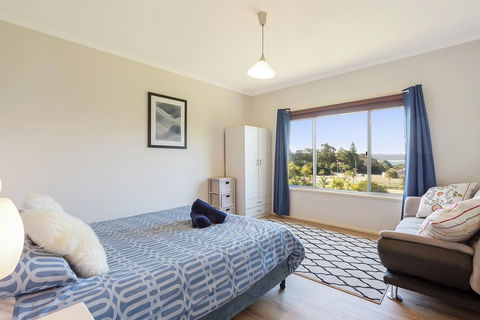 Tathra Beachbreak - Newcastle Accommodation 1