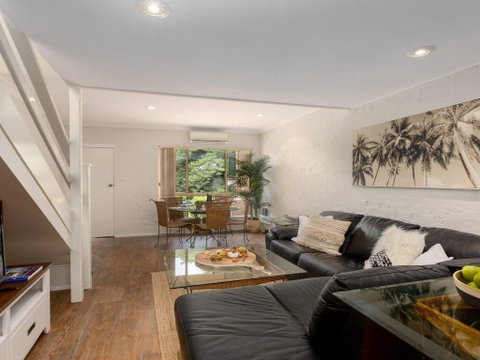 Tehidy Townhouse - Newcastle Accommodation 0