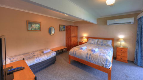 The 2C's Bed & Breakfast - New Castle Tourism 0