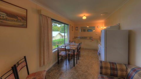 The 2C's Bed & Breakfast - New Castle Tourism 1
