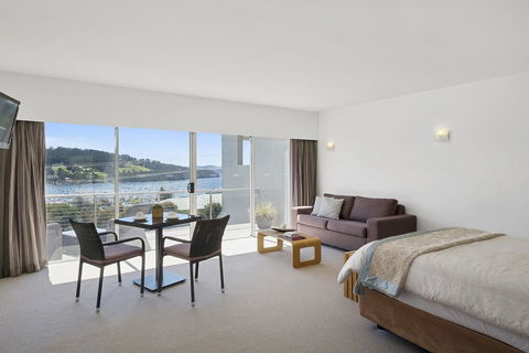 The Cove Kettering - Newcastle Accommodation 4