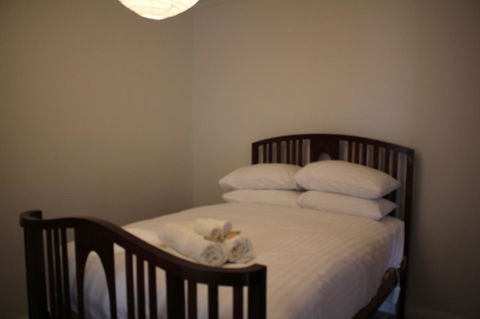 Bridge View Retreat - Newcastle Accommodation 21