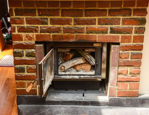 Bridge View Retreat - Newcastle Accommodation 26