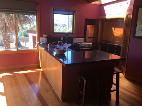 Bridge View Retreat - Newcastle Accommodation 18