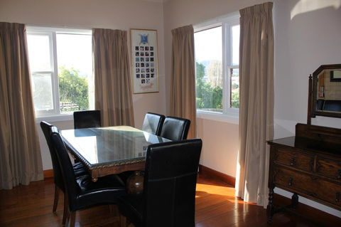 Bridge View Retreat - Newcastle Accommodation 22