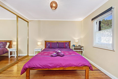 Naivasha Cottage - Newcastle Accommodation 8