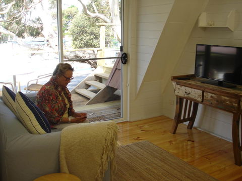 Bicheno By The Bay - New Castle Tourism 12