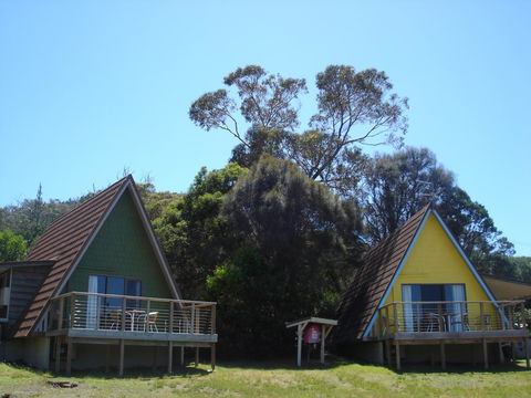 Bicheno By The Bay - New Castle Tourism 1