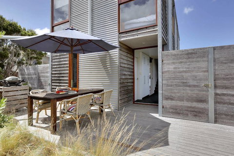 Holland House Bay Of Fires - Newcastle Accommodation 12