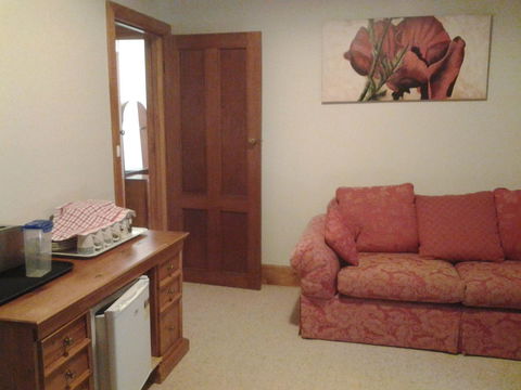 Marinavisage - Newcastle Accommodation 12