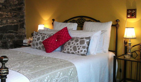 Touchwood Cottages - Newcastle Accommodation 28