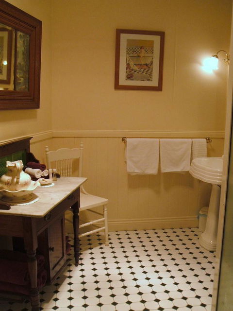 Touchwood Cottages - Newcastle Accommodation 21