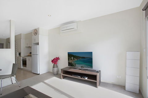 Astra Apartments Glen Waverley @Springvale RD - New Castle Tourism 11