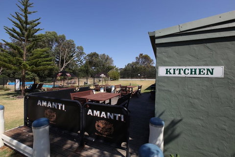 Point Lonsdale Guest House - Newcastle Accommodation 12