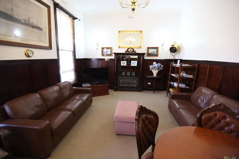 Point Lonsdale Guest House - Newcastle Accommodation 16