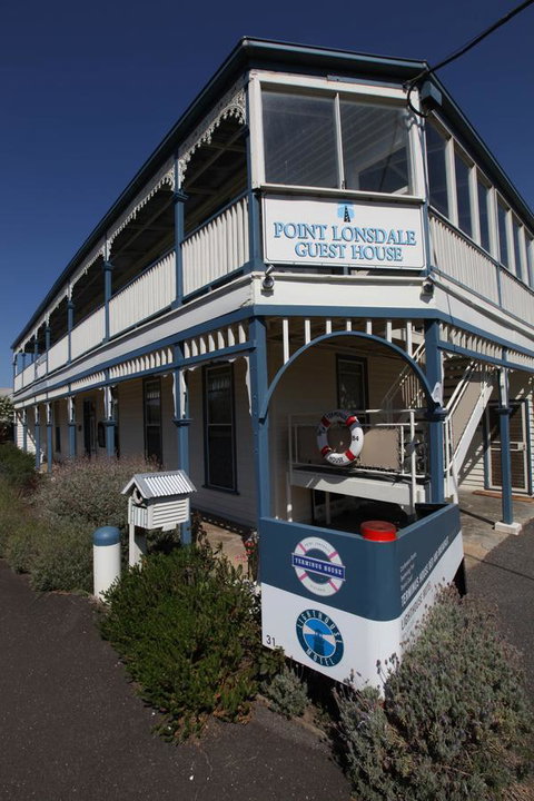 Point Lonsdale Guest House - Newcastle Accommodation 0