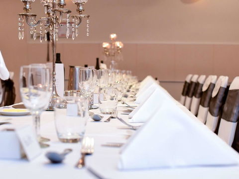 Novotel Melbourne Glen Waverley - New Castle Tourism 21