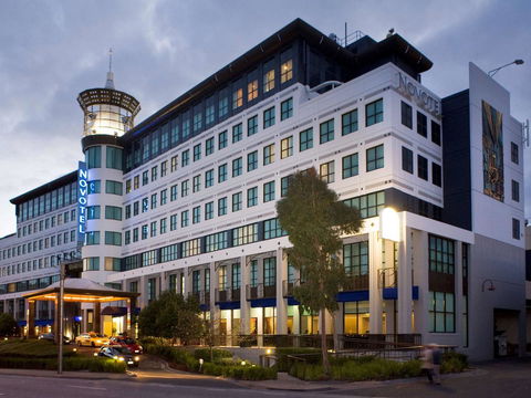 Novotel Melbourne Glen Waverley - New Castle Tourism 0