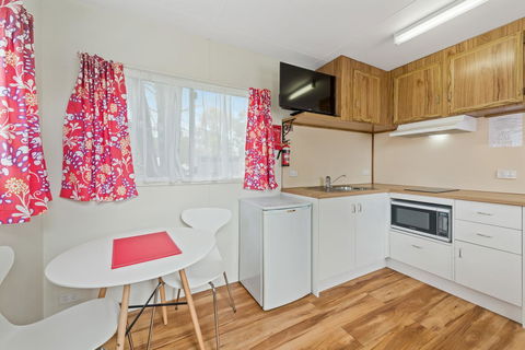 High Country Holiday Park - Newcastle Accommodation 28