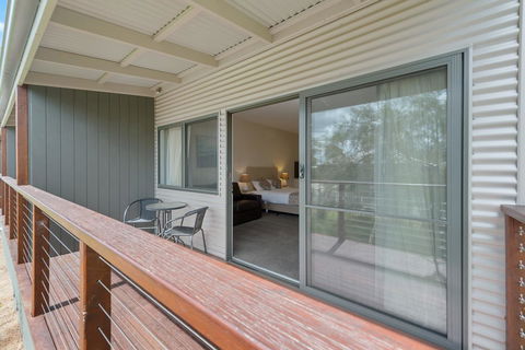 High Country Holiday Park - Newcastle Accommodation 6