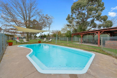 High Country Holiday Park - Newcastle Accommodation 3