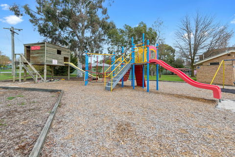 High Country Holiday Park - Newcastle Accommodation 32