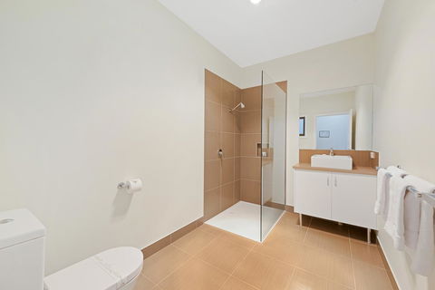 High Country Holiday Park - Newcastle Accommodation 1