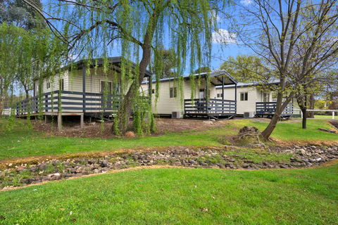High Country Holiday Park - Newcastle Accommodation 21